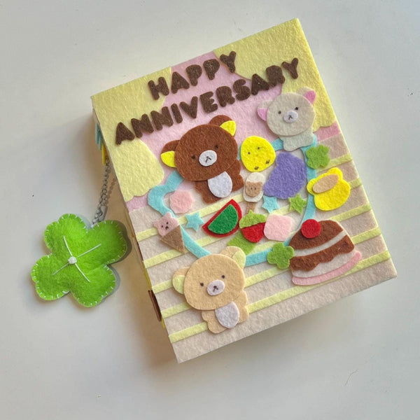 Kawaii Bear Felt Photo Album: Handmade Scrapbook Gift