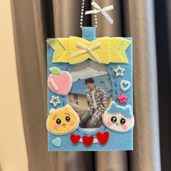 Handmade Felt Card Holder: Kawaii Photo Display with Metal Chain