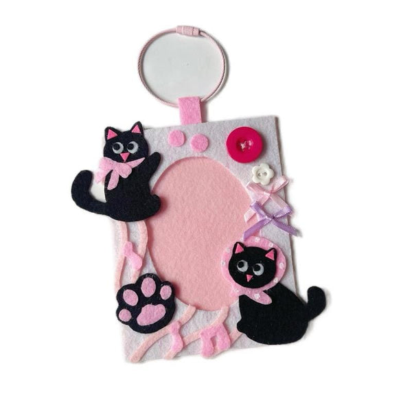 Card Holder Keychain – Handmade Felt Photo Frame with Pink-Toned Black Cat Design